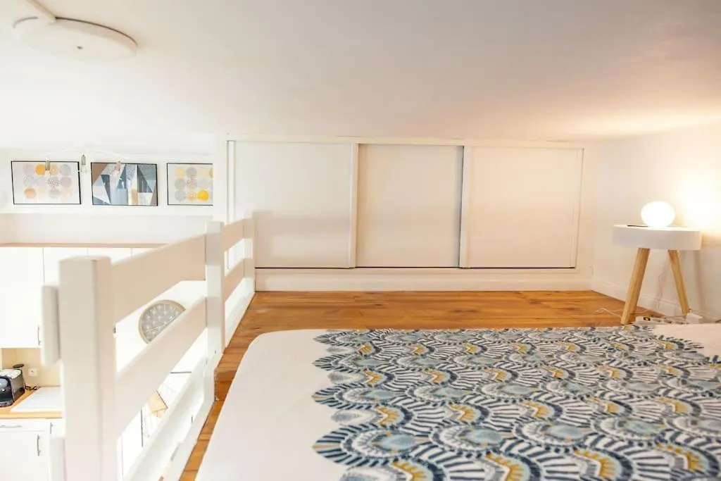 50 Meters From The Beach ! Best Location In Nice Appartement