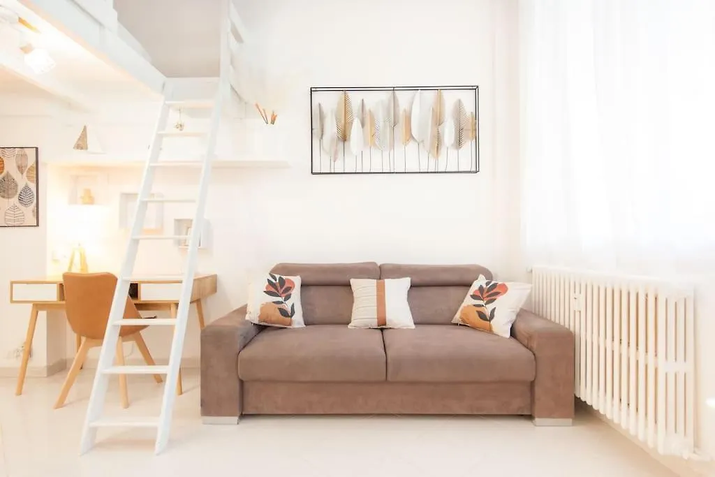 50 Meters From The Beach ! Best Location In Nice Apartment
